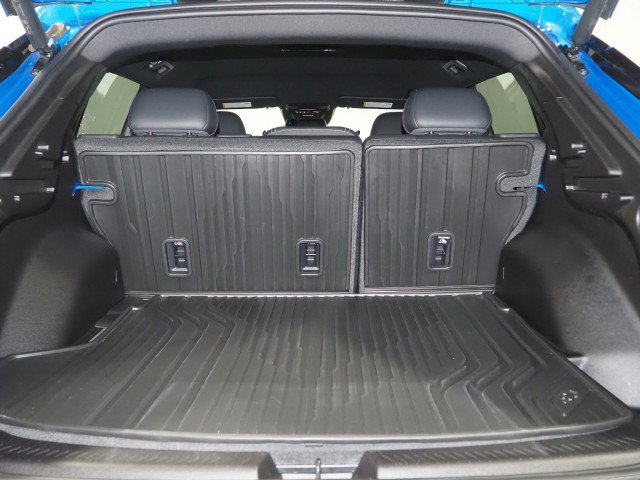 Used 2024 Chevrolet Equinox EV FWD RS w/2RS image 47