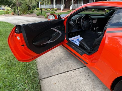 Used 2019 Chevrolet Camaro SS RWD image 49