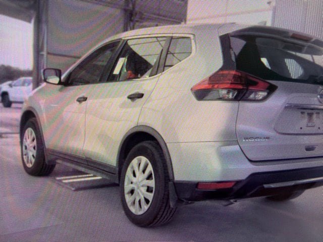 Used 2017 Nissan Rogue S FWD image 10