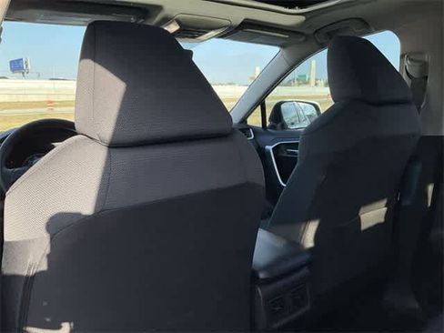 Used 2025 Toyota RAV4 XLE image 16
