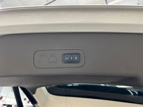 Used 2022 Lincoln Aviator Reserve w/ Equipment Group 201A AWD/4WD image 32
