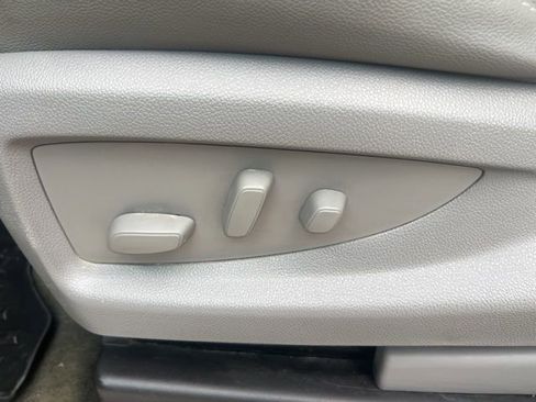 Used 2018 Chevrolet Silverado 1500 LTZ image 21