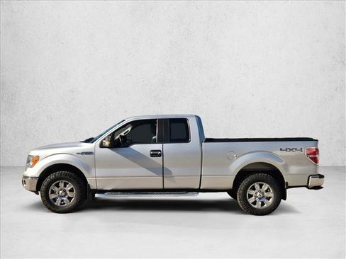 Used 2011 Ford F150 XLT w/ XLT Chrome Pkg image 8