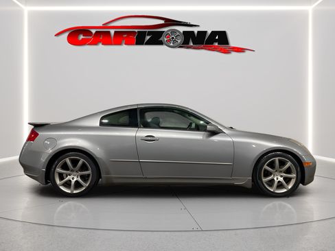 Used 2004 INFINITI G35 Coupe w/ Premium Pkg RWD image 2