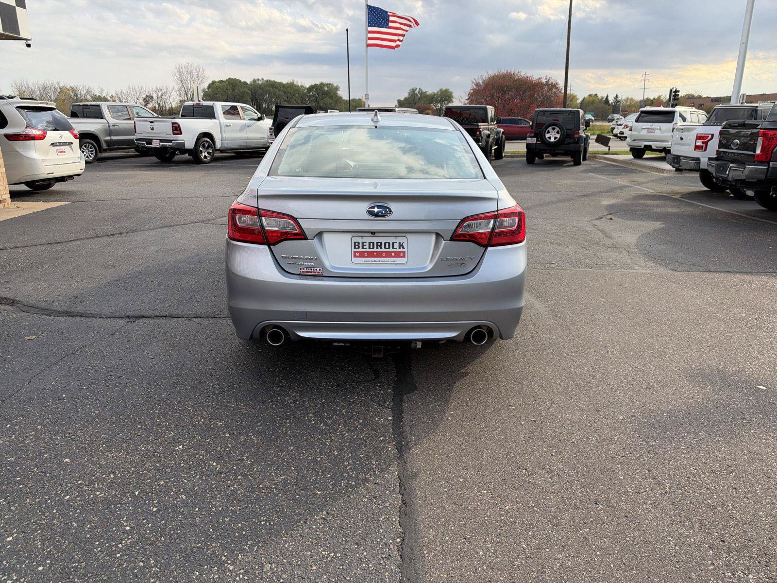 Used 2017 Subaru Legacy 3.6R Limited AWD/4WD image 6