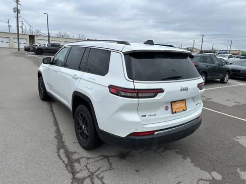 Used 2022 Jeep Grand Cherokee L Laredo w/ Luxury Tech Group I image 19