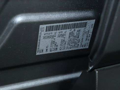 Used 2024 Nissan Rogue S image 20