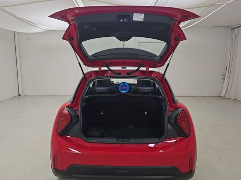 Certified 2025 MINI Cooper 2-Door Hardtop image 26