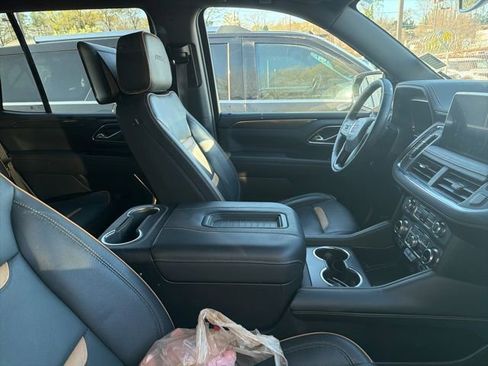 Used 2024 GMC Yukon AT4 w/ AT4 Premium Package image 11