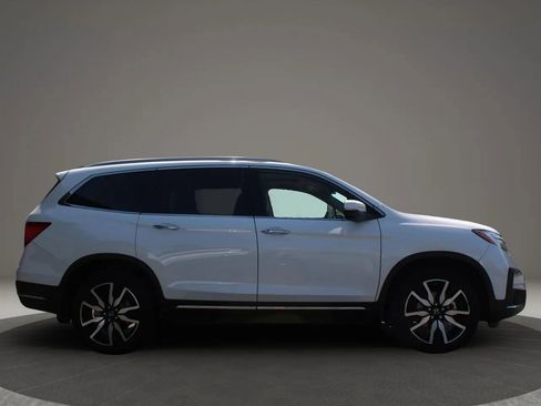 Used 2021 Honda Pilot Touring image 9