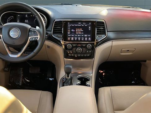 Used 2019 Jeep Grand Cherokee Limited image 6