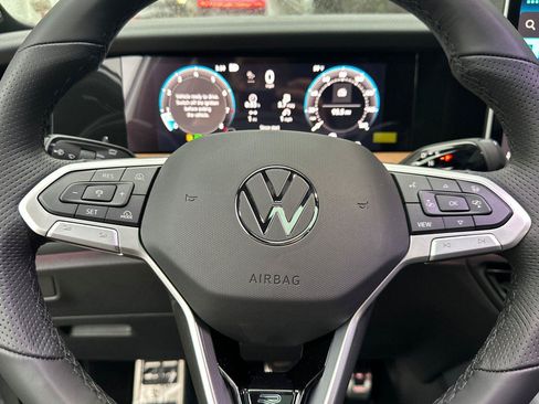New 2026 Volkswagen Tiguan SEL R-Line AWD/4WD image 23