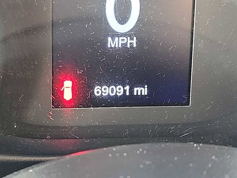 Used 2019 Jeep Wrangler Sport image 19