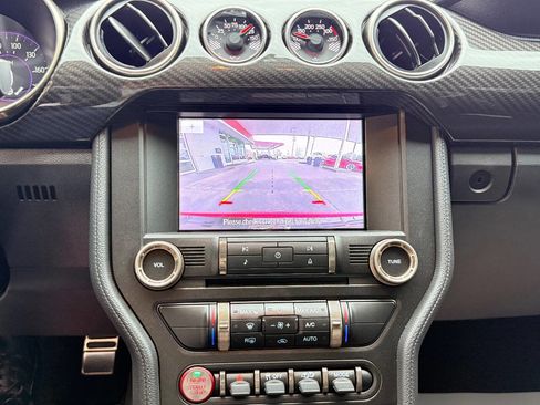 Used 2021 Ford Mustang Shelby GT500 w/ Carbon Fiber Track Pack image 27