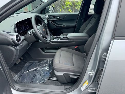 Used 2026 Chevrolet Equinox LT FWD image 13