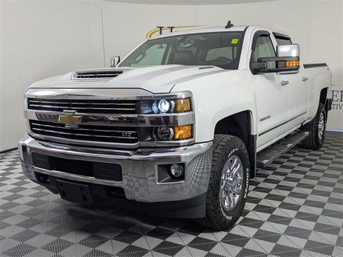 Used 2019 Chevrolet Silverado 2500 LTZ w/ Duramax Plus Package image 6