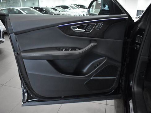 Used 2023 Audi Q8 Premium Plus w/ Premium Plus Package image 36