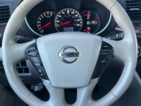 Used 2014 Nissan Quest SL FWD image 22