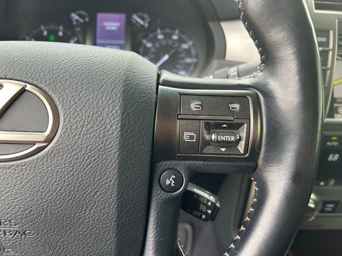 Used 2019 Lexus GX 460 image 16