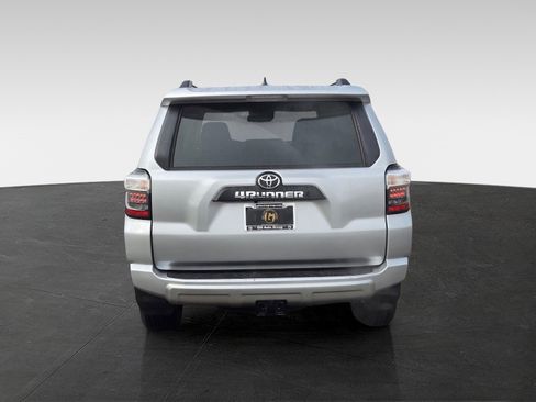 Used 2024 Toyota 4Runner TRD Off-Road image 5
