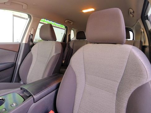 Used 2023 Nissan Rogue SV image 26