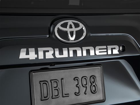 Used 2018 Toyota 4Runner Limited AWD/4WD image 63