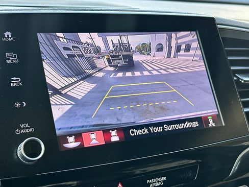 Used 2023 Honda Ridgeline Black Edition image 18