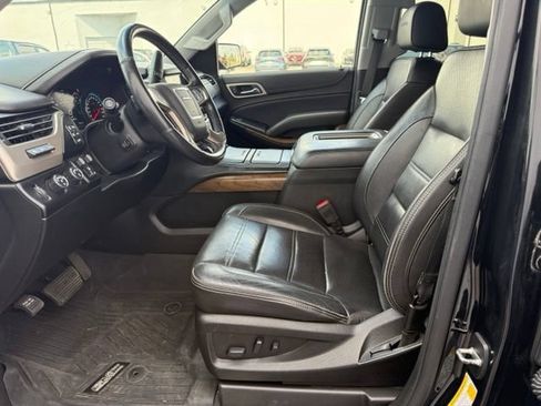 Used 2019 GMC Yukon Denali w/ Denali Ultimate Package AWD/4WD image 32