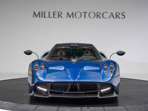 Used 2014 Pagani Huayra image 4