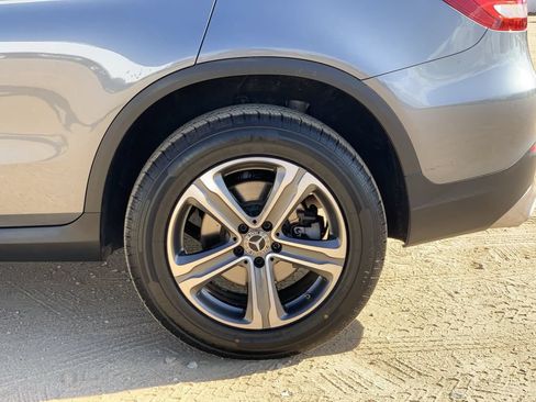 Used 2018 Mercedes-Benz GLC 300 4MATIC image 31