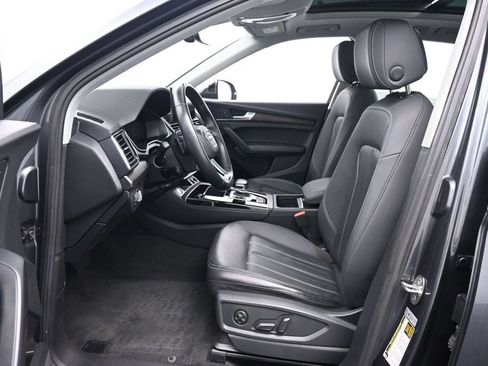 Used 2021 Audi Q5 e Premium Plus w/ Premium Plus Package AWD/4WD image 11