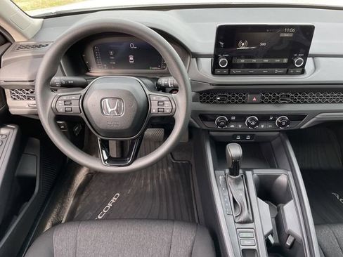 Certified 2025 Honda Accord LX image 10