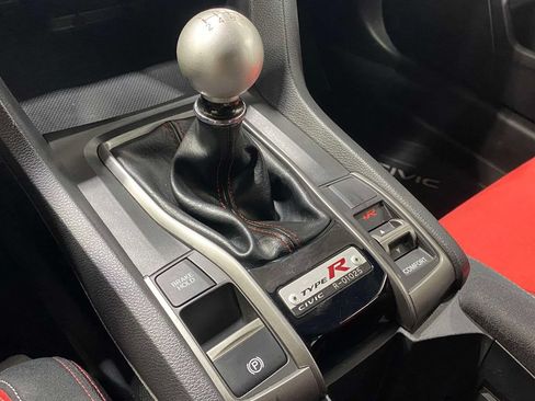Used 2017 Honda Civic Type R image 30