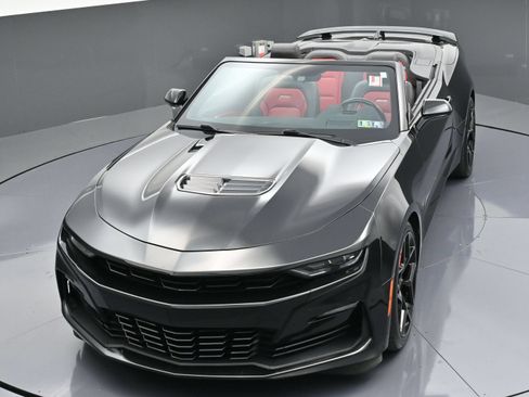 Used 2021 Chevrolet Camaro SS RWD image 42