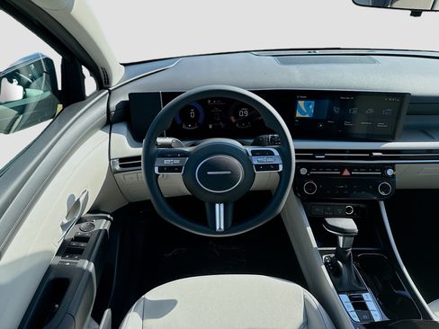 New 2026 Hyundai Tucson SEL FWD image 15