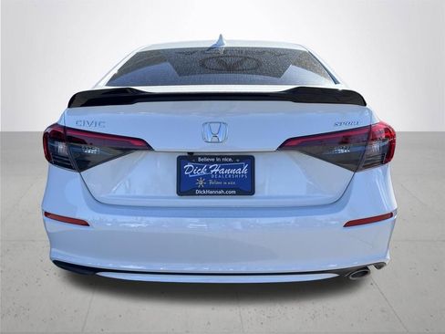 Used 2024 Honda Civic Sport image 6
