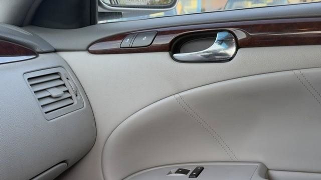 Used 2007 Buick Lucerne CXL w/ Luxury Package FWD image 13