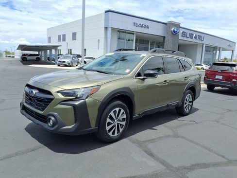 Used 2024 Subaru Outback Premium AWD/4WD image 8