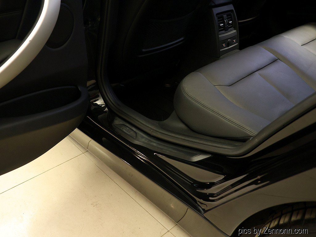 Used 2013 BMW 328i xDrive Sedan AWD/4WD image 25