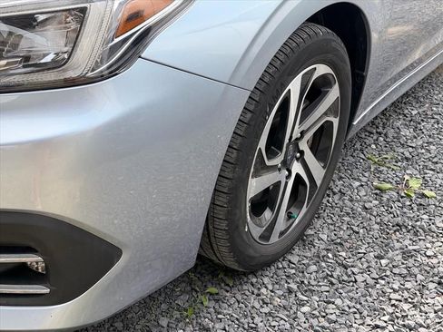 Certified 2022 Subaru Legacy Limited XT AWD/4WD image 5