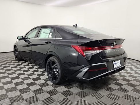 New 2026 Hyundai Elantra SEL Sport image 3