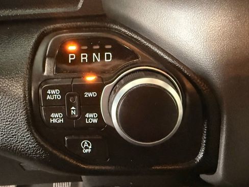 Used 2021 RAM 1500 Big Horn image 33