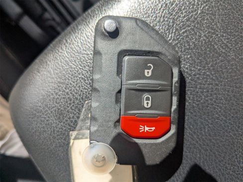 Used 2020 Jeep Wrangler Unlimited Sport S image 32