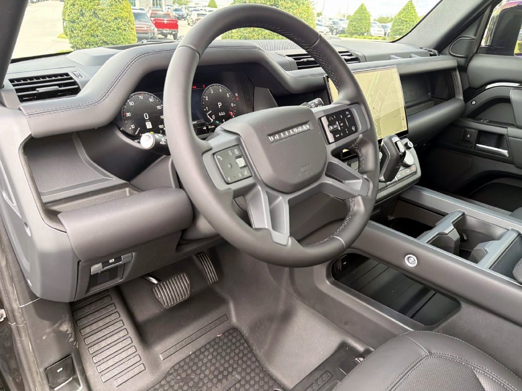 New 2026 Land Rover Defender 110 X-Dynamic SE AWD/4WD image 20