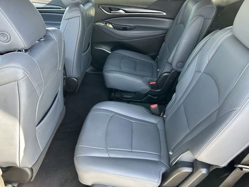 Used 2021 Buick Enclave Essence w/ Sound and Sites Package AWD/4WD image 17