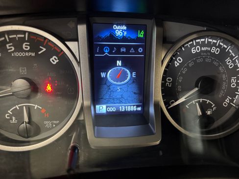 Used 2021 Toyota Tacoma Limited w/ Nightshade Package AWD/4WD image 11