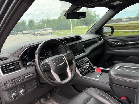 Used 2022 GMC Yukon Denali AWD/4WD image 11