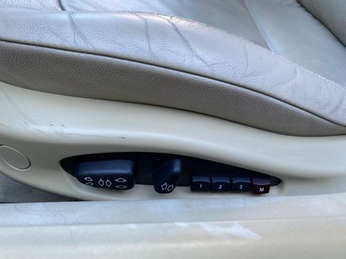 Used 2006 BMW Z4 3.0si image 32