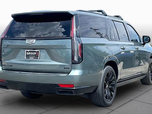Used 2024 Cadillac Escalade ESV Sport Platinum w/ LPO, ONYX Package AWD/4WD image 13