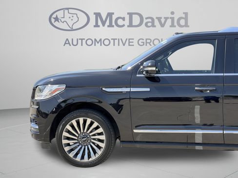 Used 2020 Lincoln Navigator Reserve w/ Luxury Package RWD image 35